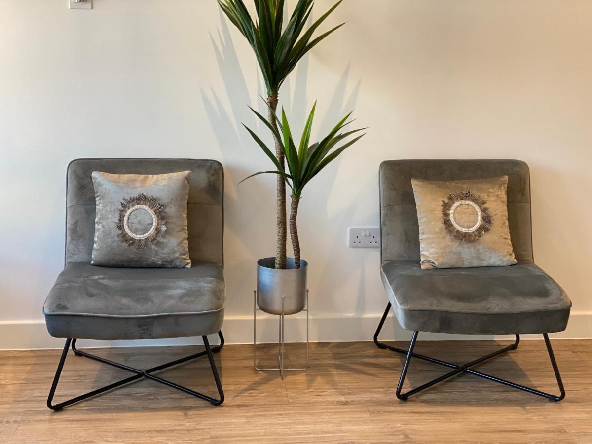 Apartament Blanco Uno Colchester Zewnętrze zdjęcie