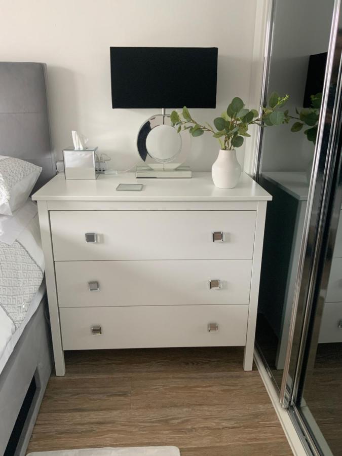 Apartament Blanco Uno Colchester Zewnętrze zdjęcie